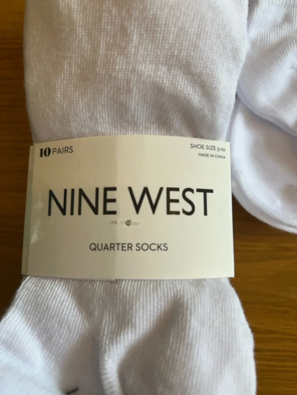Nine West NWT Women's Size 5-10 White Quarter Crew Socks Pack of 10 + 2 Bonus